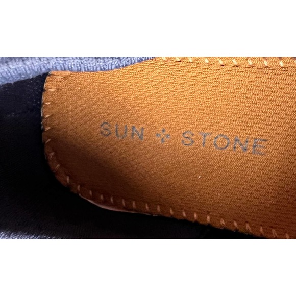 SUN + STONE NAVY BLUE BOYS KIVA SNEAKER Size 1 NWOT - Picture 5 of 7